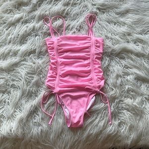 🆕Victoria’s Secret‎ Pink Ruched One-Piece in Pink Daisy
